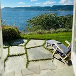 Casa vacanze Pa Stranden, Stor Hage Og Egen Brygge Bogen (Akershus)