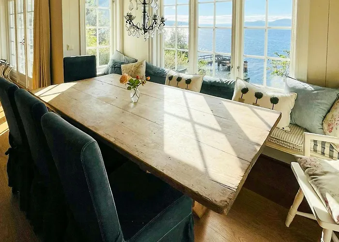 Casa vacanze Pa Stranden, Stor Hage Og Egen Brygge