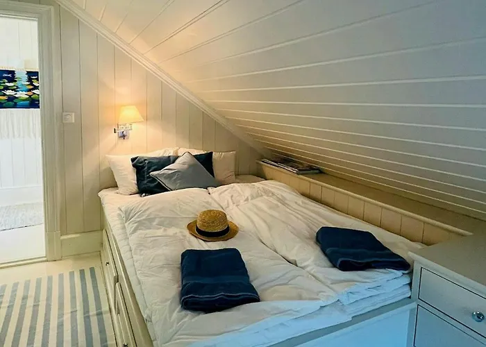 Casa vacanze Pa Stranden, Stor Hage Og Egen Brygge *